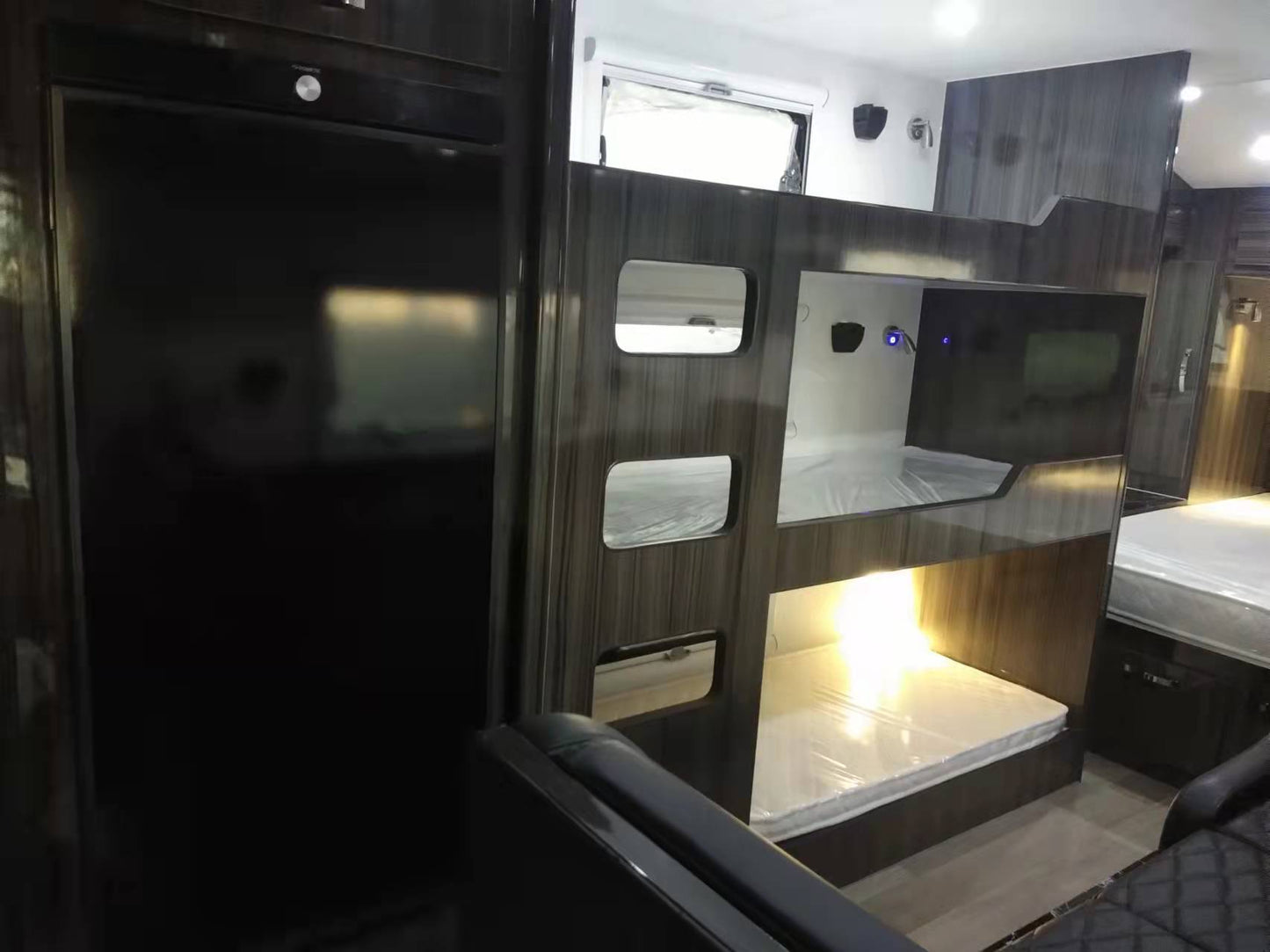 Explorer-19TB Caravan