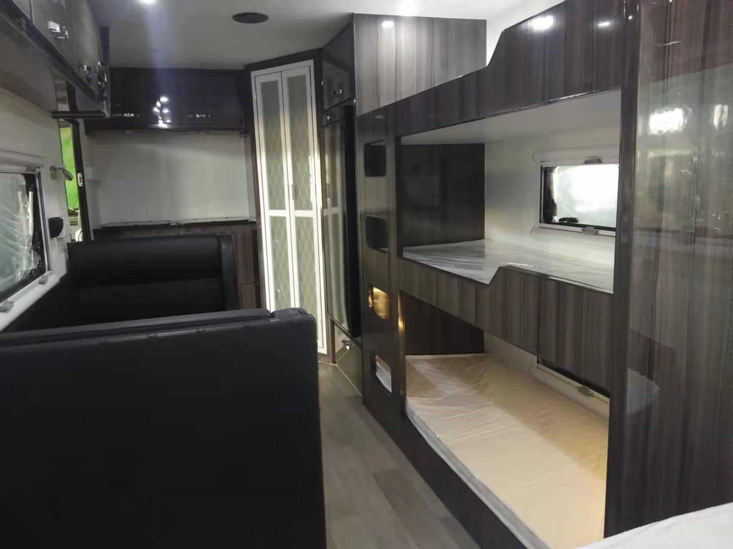 Explorer-19TB Caravan