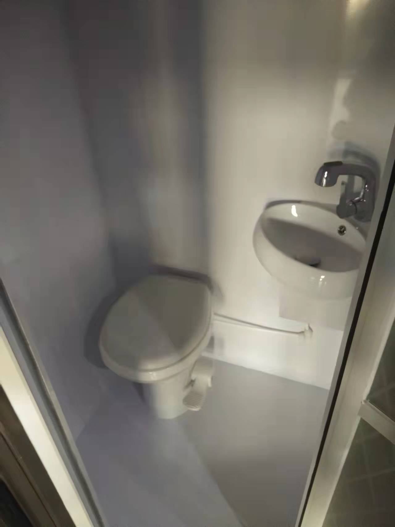 Explorer-19TB Caravan