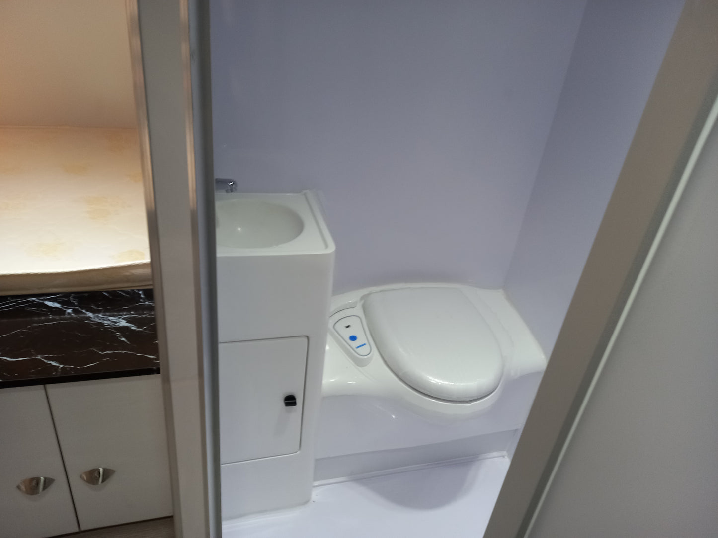 Explorer-13B Caravan