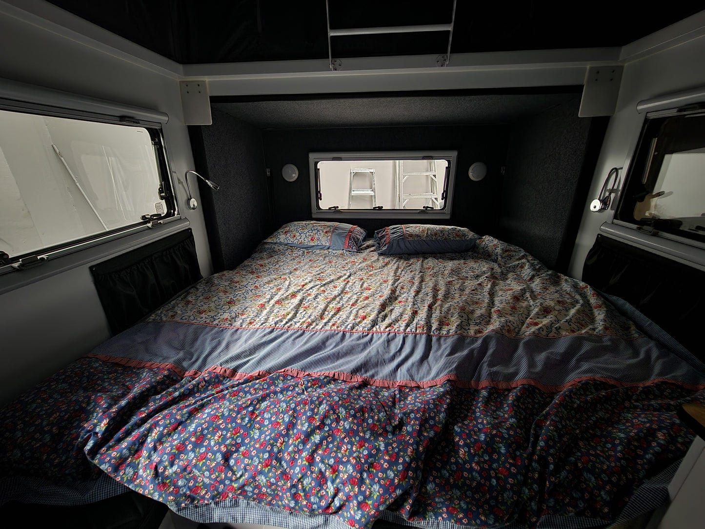 Explorer-13B Caravan