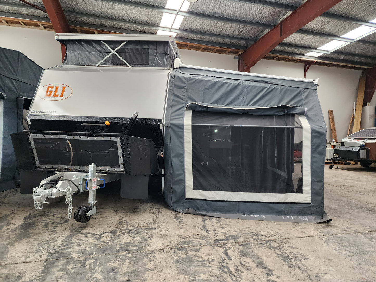 Explorer-13B Caravan