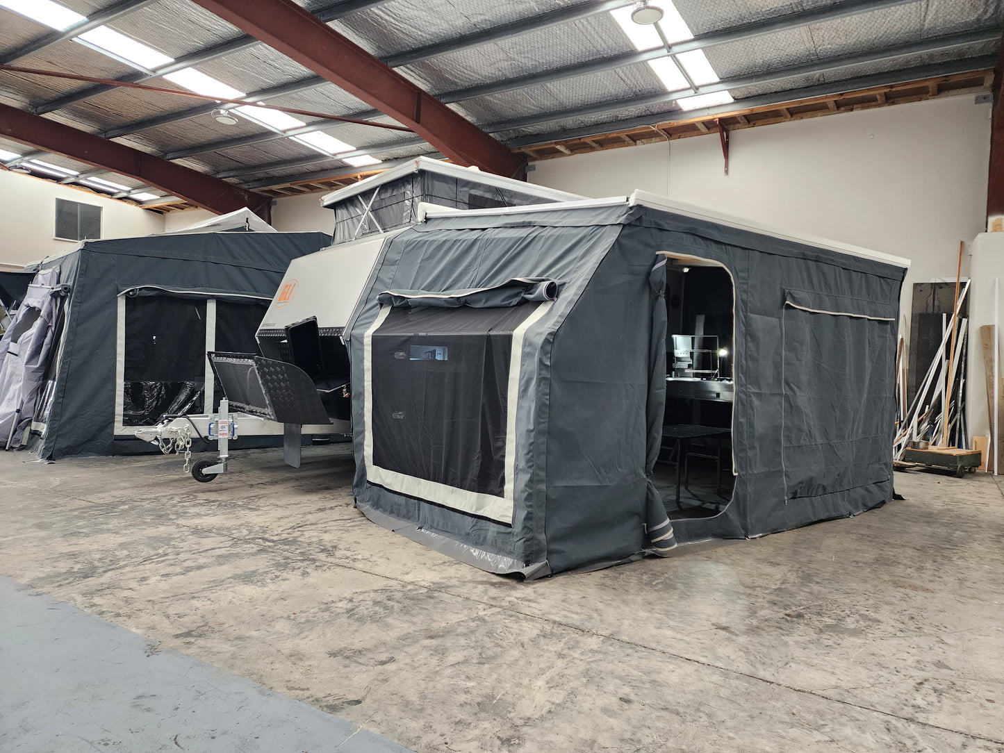 Explorer-13B Caravan