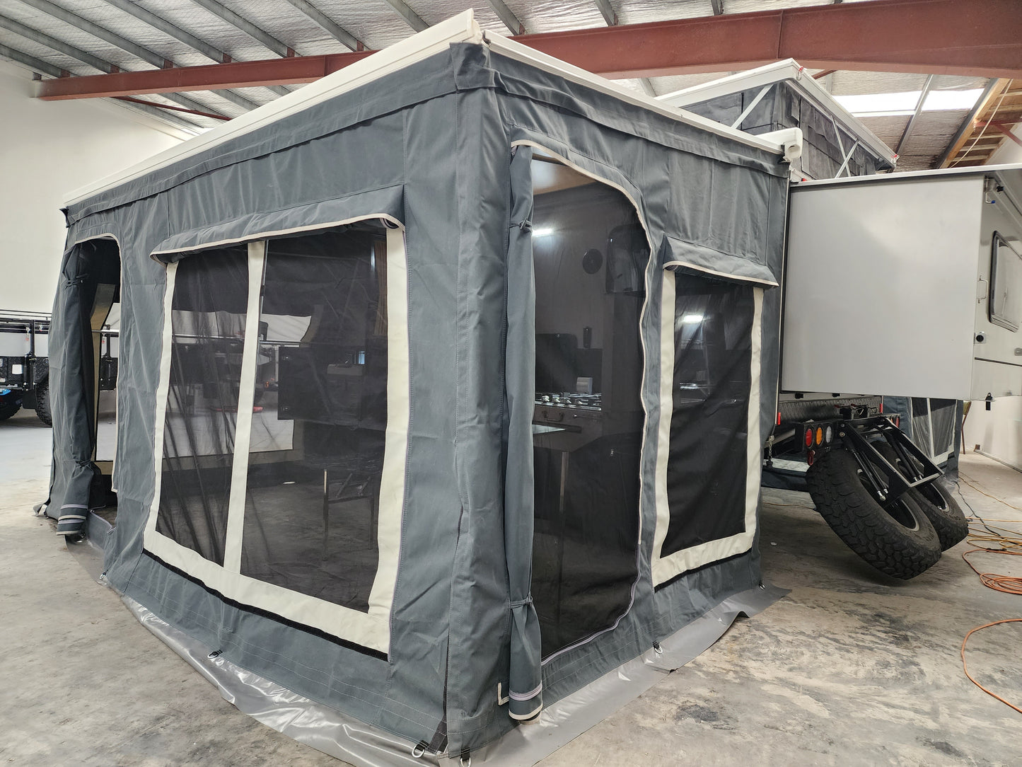 Explorer-13B Caravan