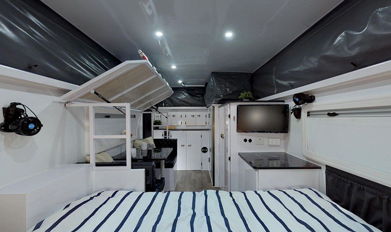 Explorer-15A Caravan