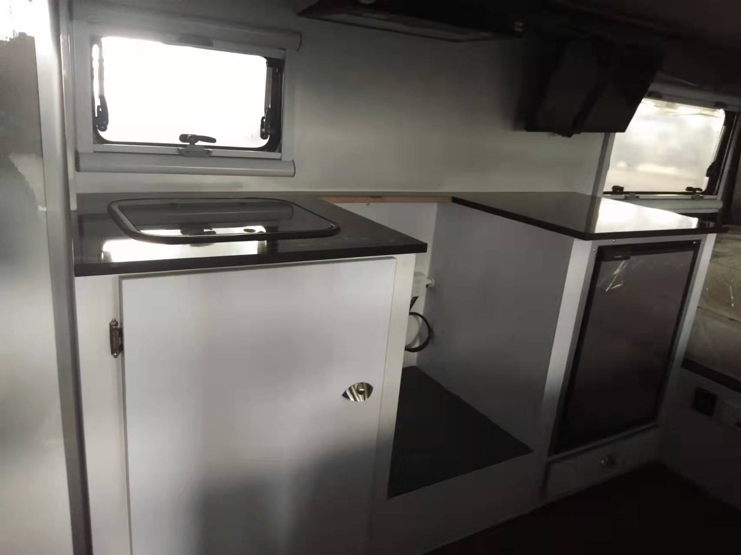 Explorer-17A Caravan