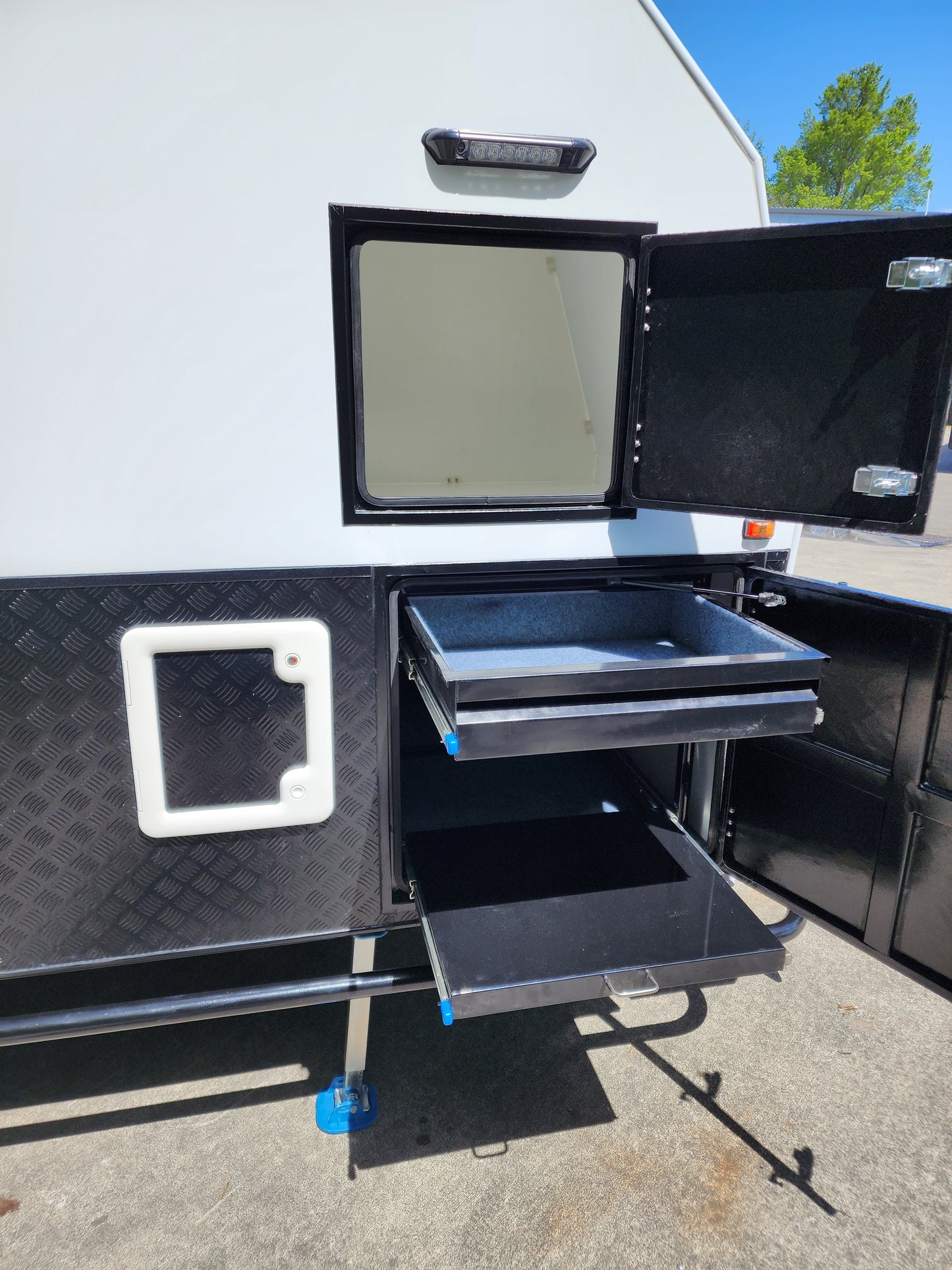 Explorer-13A Caravan