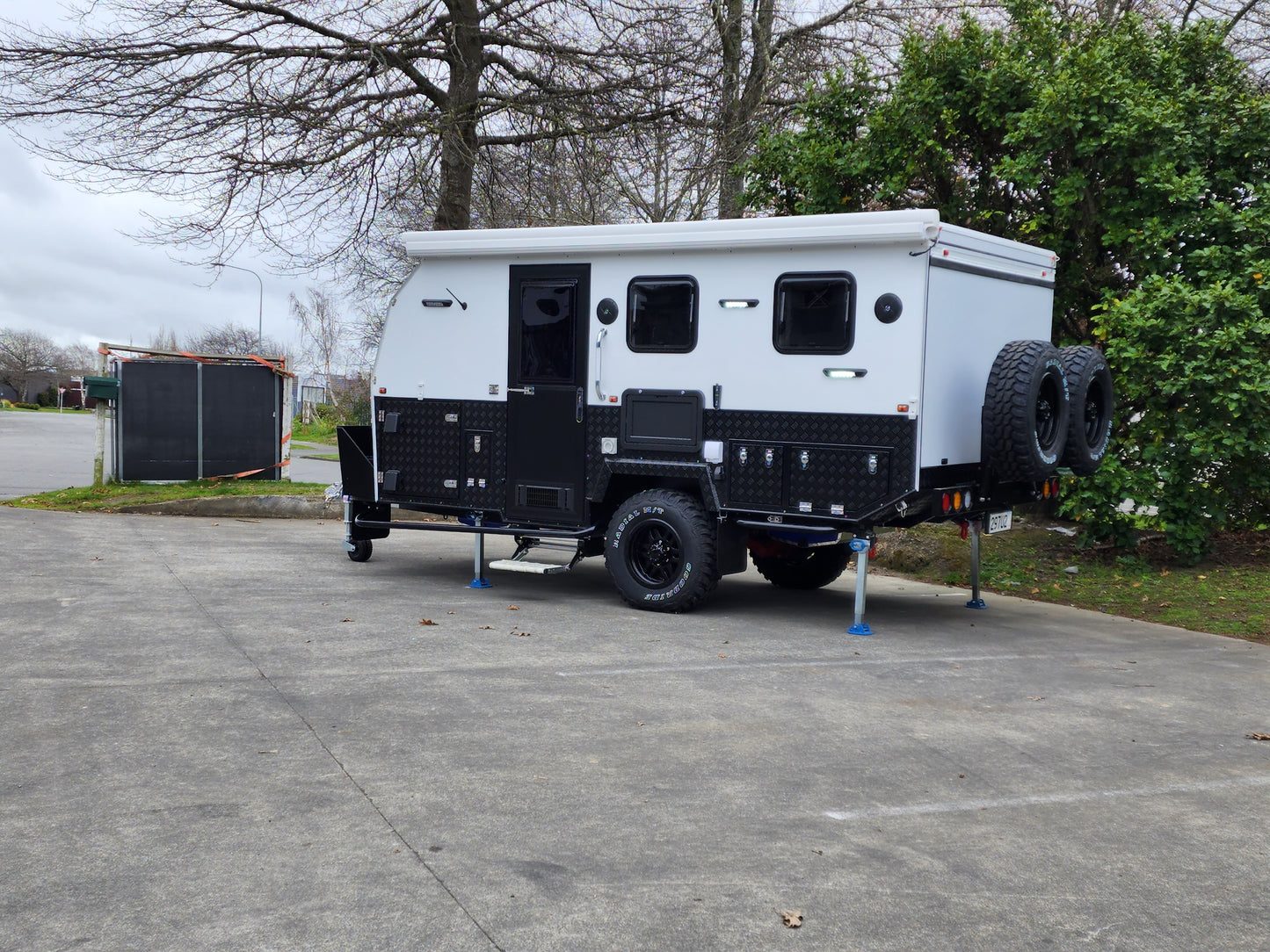 Explorer-13A Caravan